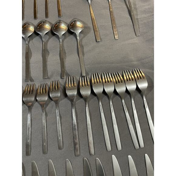 51 Pc Set Oneida Orlando Profile Stainless Flatware Silverware - Picture 5 of 16